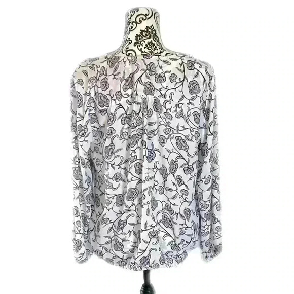 Chaus Purple Wisteria Ice Floral Print V-Neck Balloon sleeve Blouse, M - Picture 12 of 13